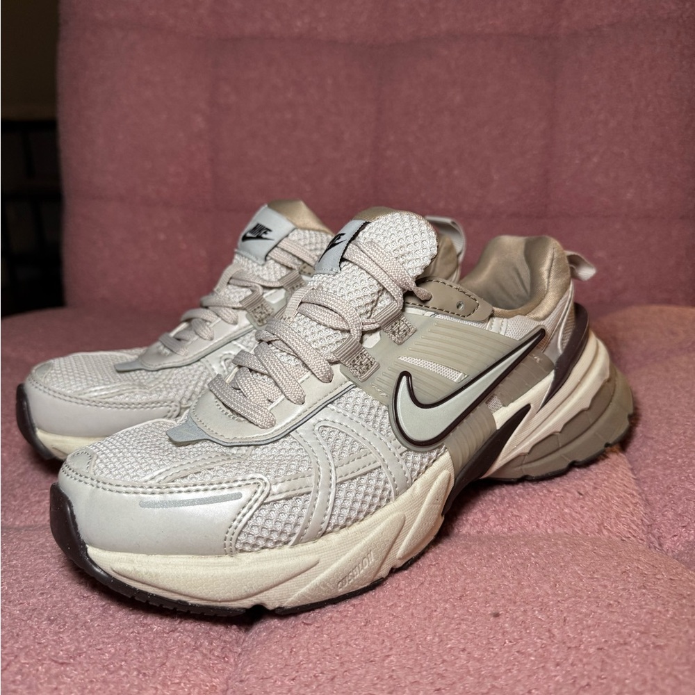 Nike Women's Nike V2K Run